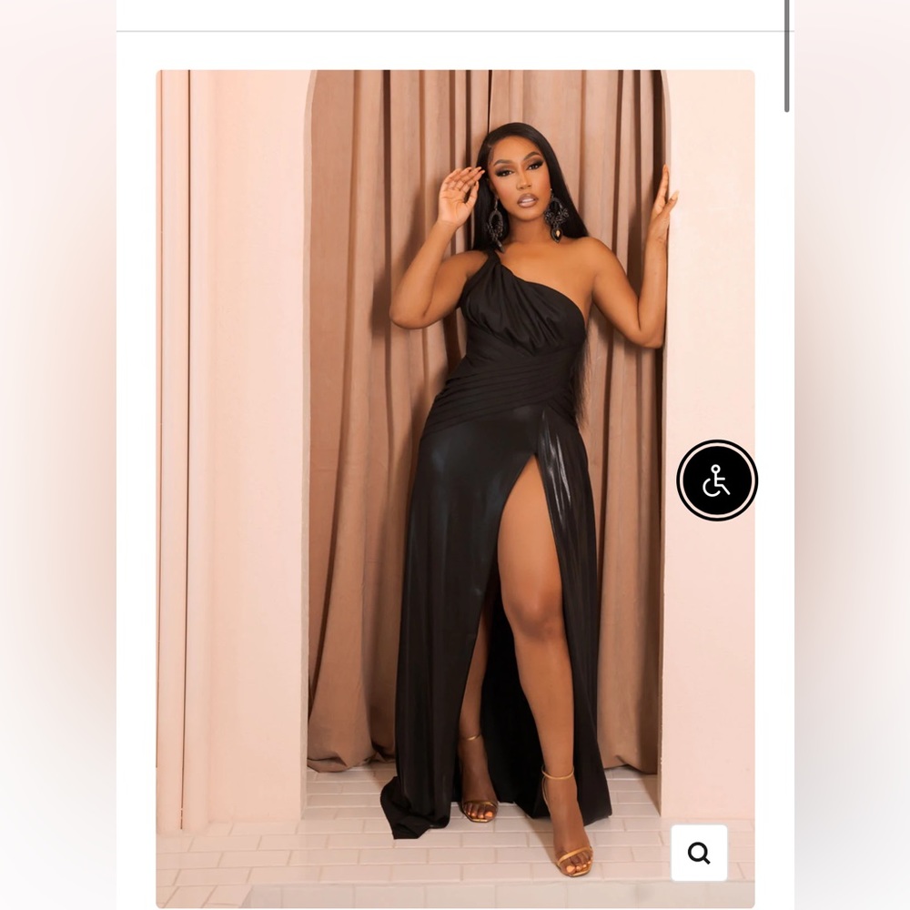 Ellaelisque Goddess Dress - Black